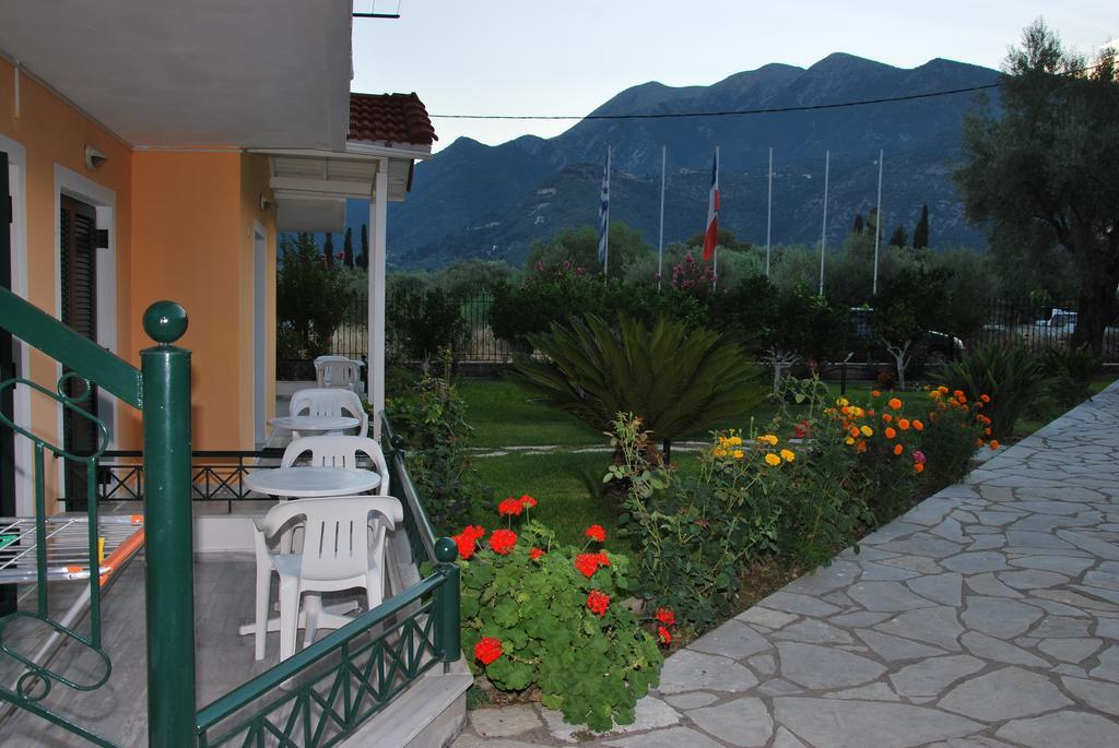 Niriton Pension Nydri  Dış mekan fotoğraf